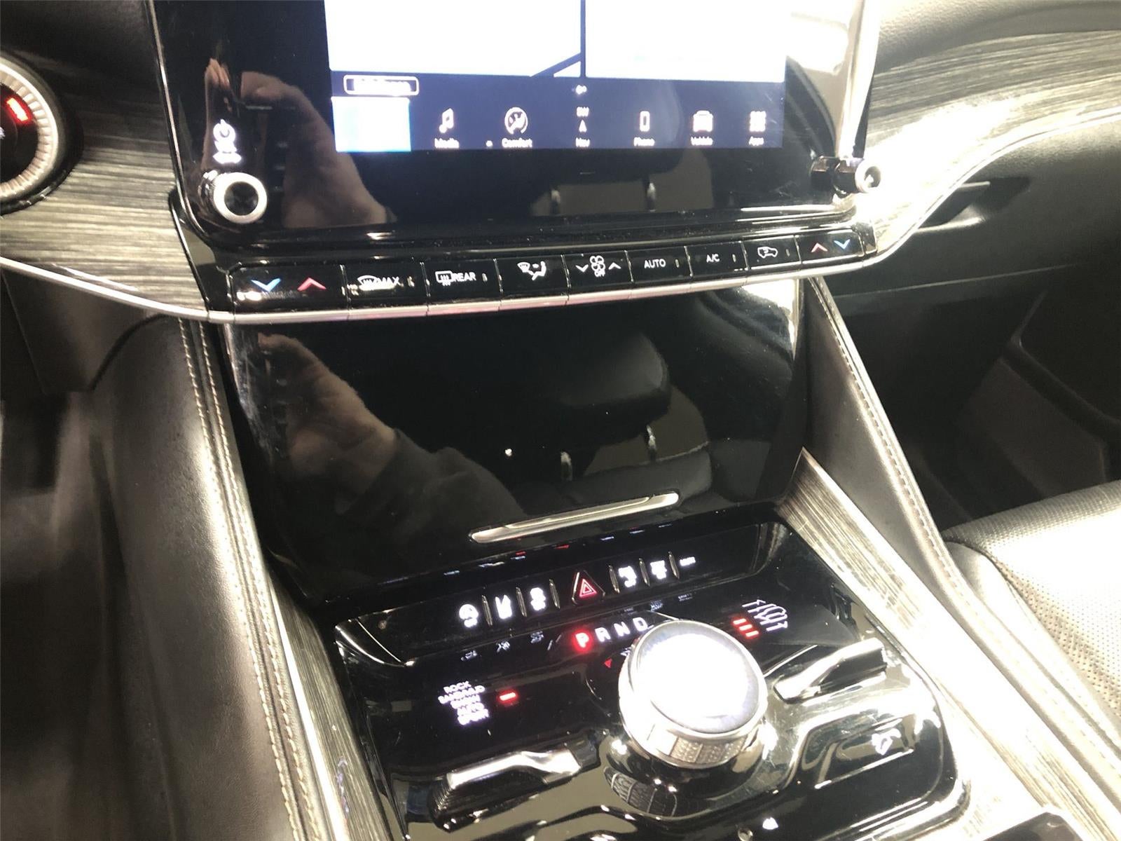 2022 Jeep Wagoneer Series III 4x4