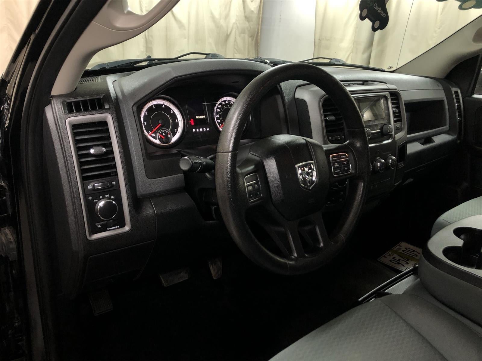 2017 RAM 1500 Tradesman Crew Cab 4x4 6'4" Box