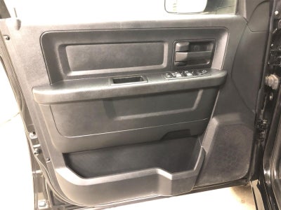 2017 RAM 1500 Tradesman Crew Cab 4x4 6'4" Box