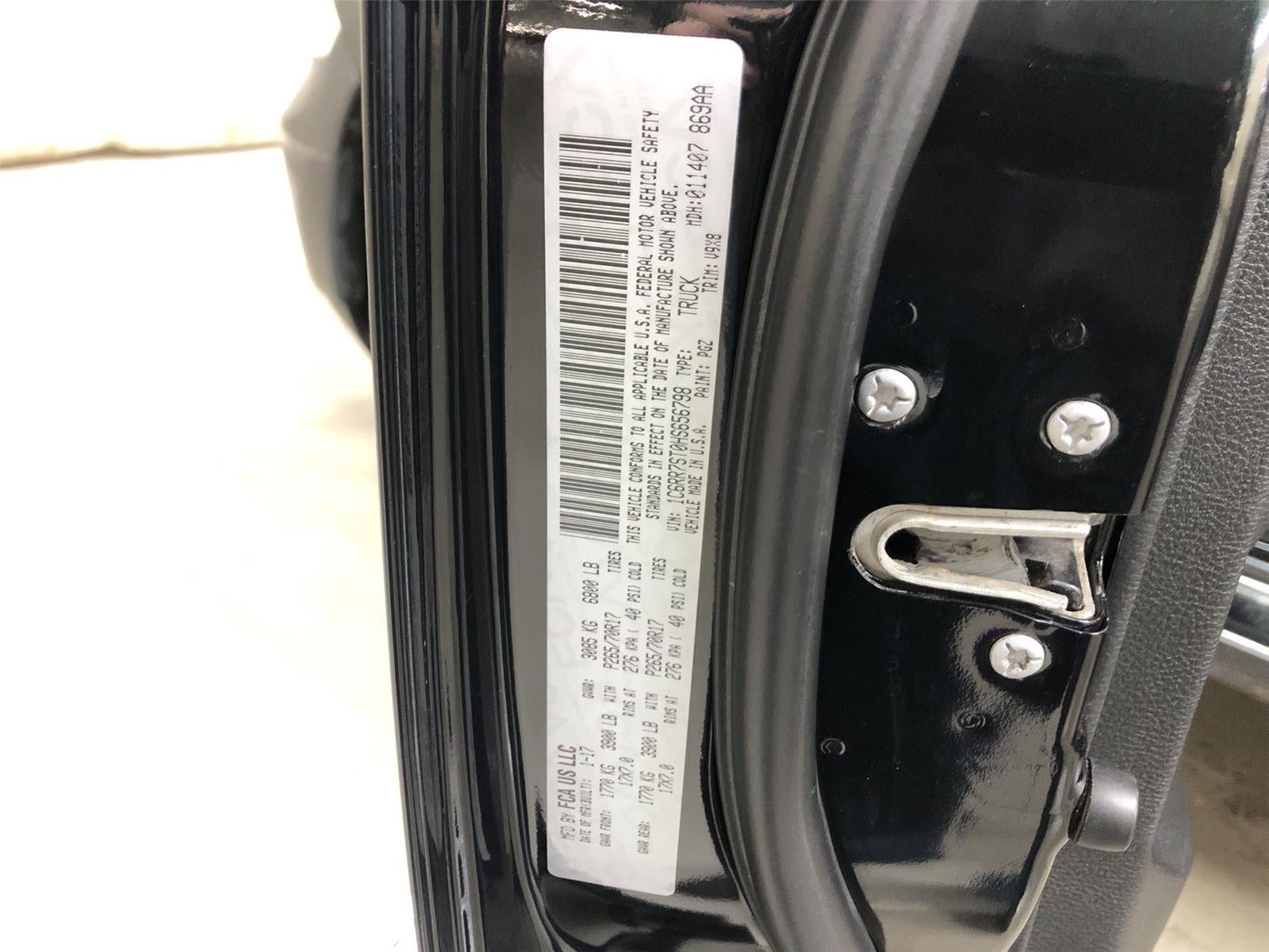 2017 RAM 1500 Tradesman Crew Cab 4x4 6'4" Box