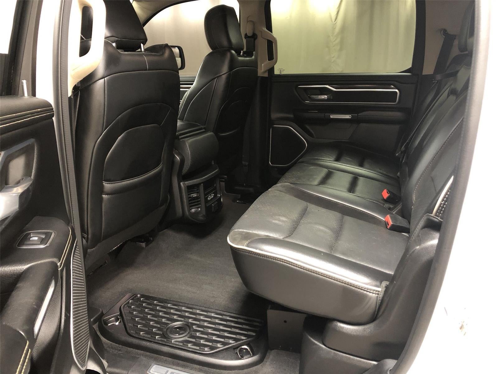 2020 RAM 1500 Laramie Crew Cab 4x4 5'7" Box