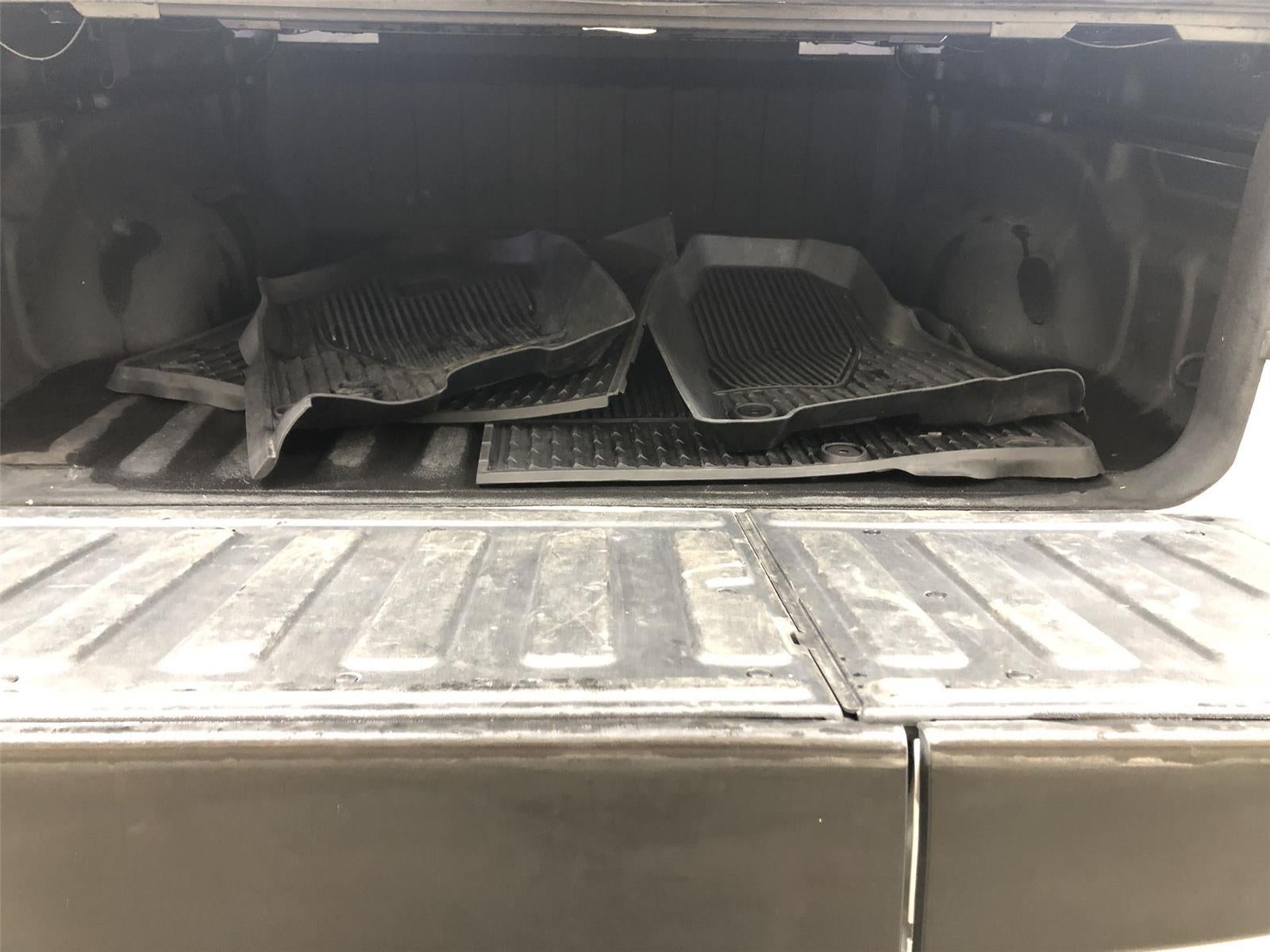 2020 RAM 1500 Laramie Crew Cab 4x4 5'7" Box