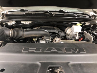 2020 RAM 1500 Laramie Crew Cab 4x4 5'7" Box
