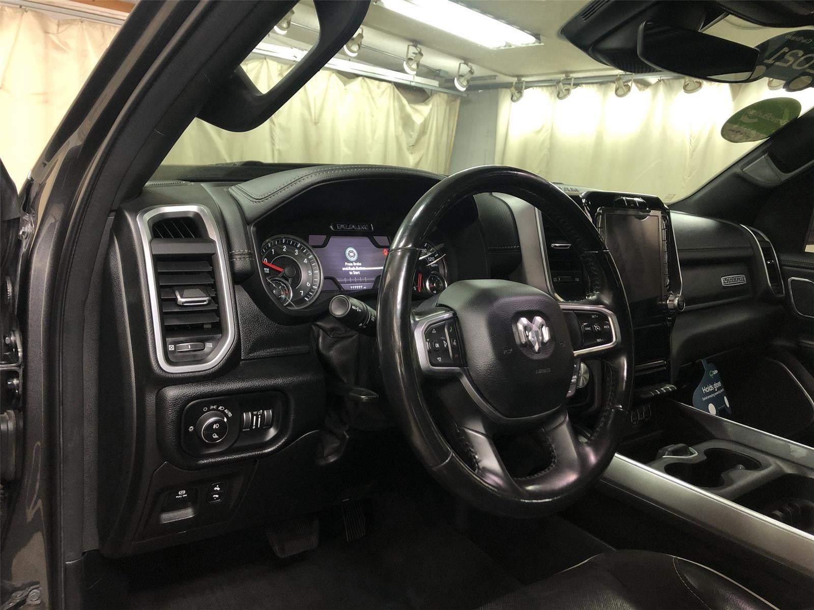 2021 RAM 1500 Laramie Crew Cab 4x4 5'7" Box