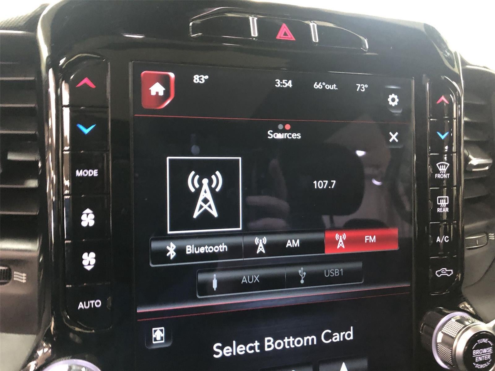 2021 RAM 1500 Laramie Crew Cab 4x4 5'7" Box