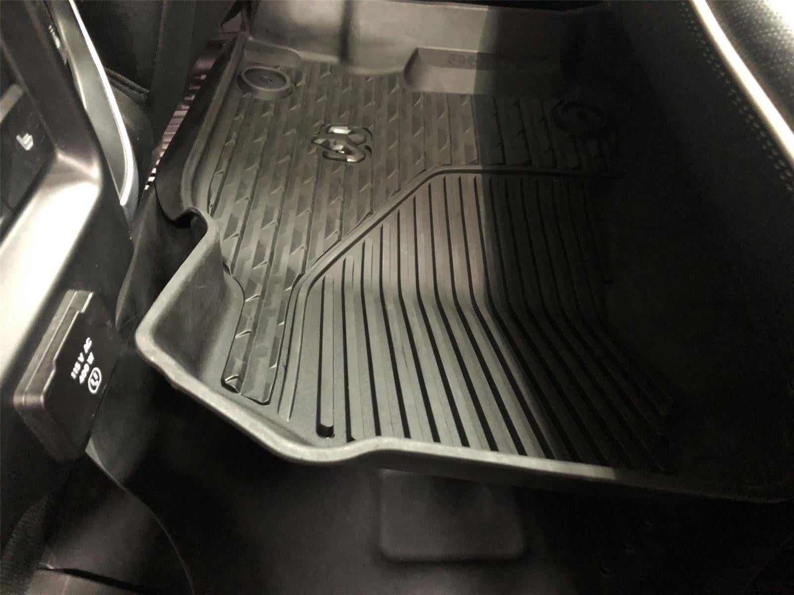 2021 RAM 1500 Laramie Crew Cab 4x4 5'7" Box