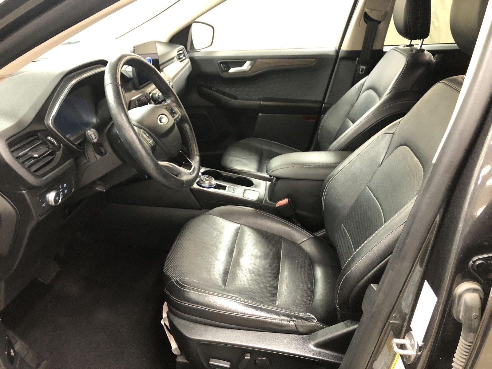 2020 Ford Escape Titanium