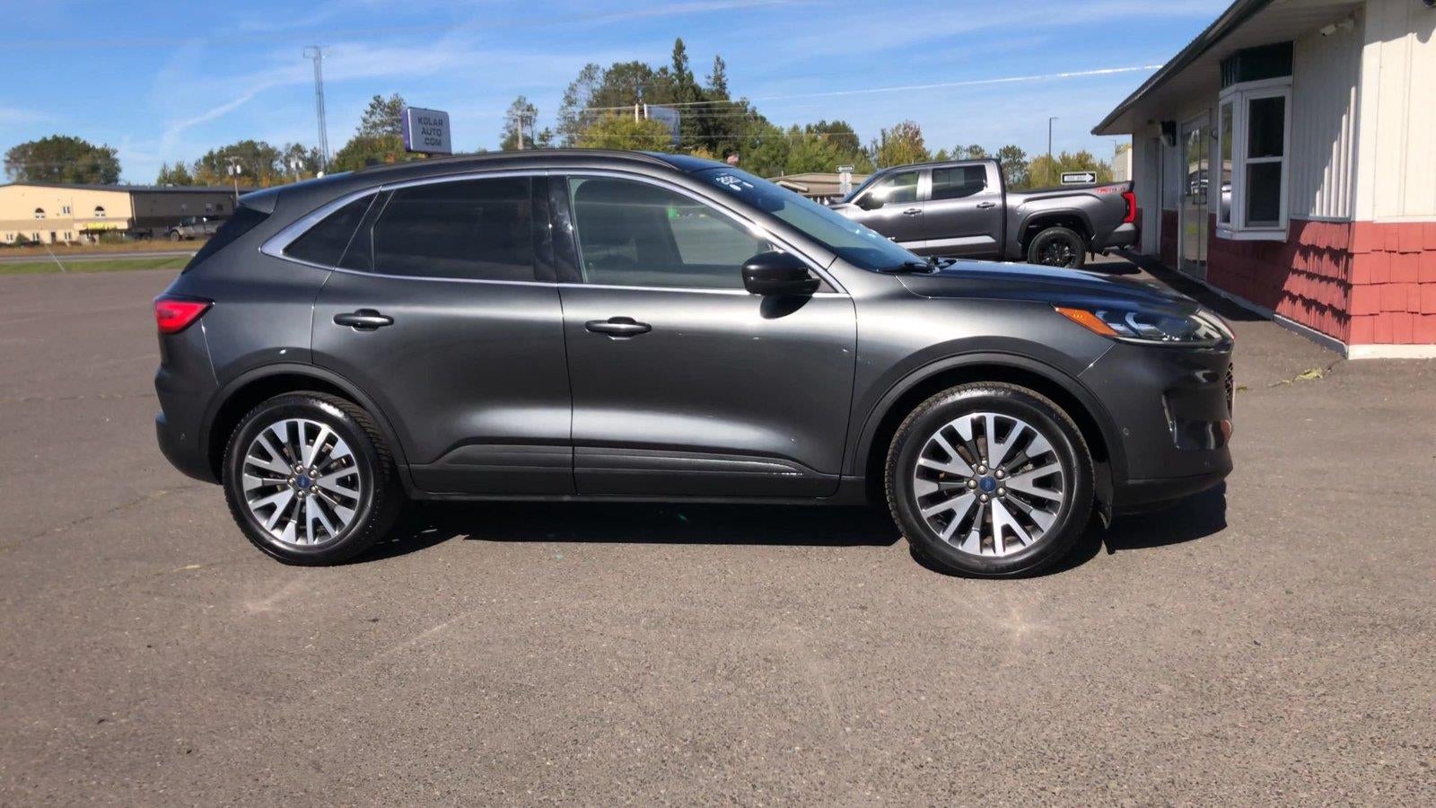 2020 Ford Escape Titanium