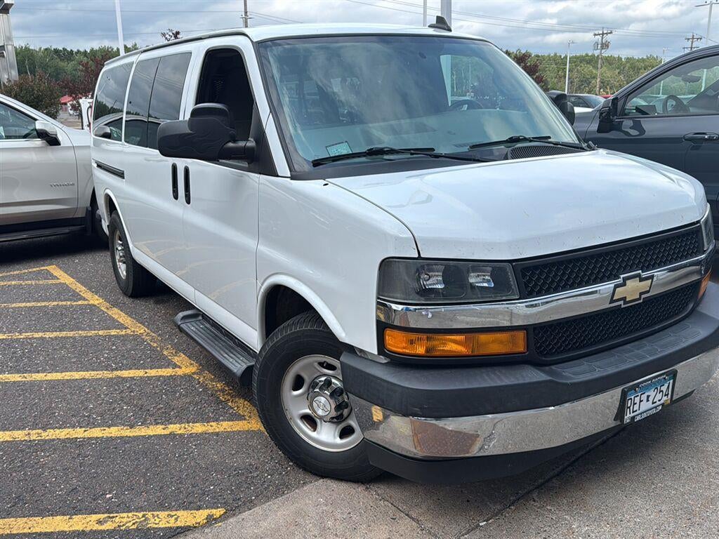 2018 Chevrolet Express Passenger 3500 LT