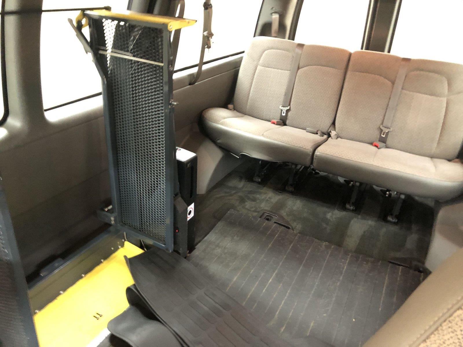 2018 Chevrolet Express Passenger 3500 LT