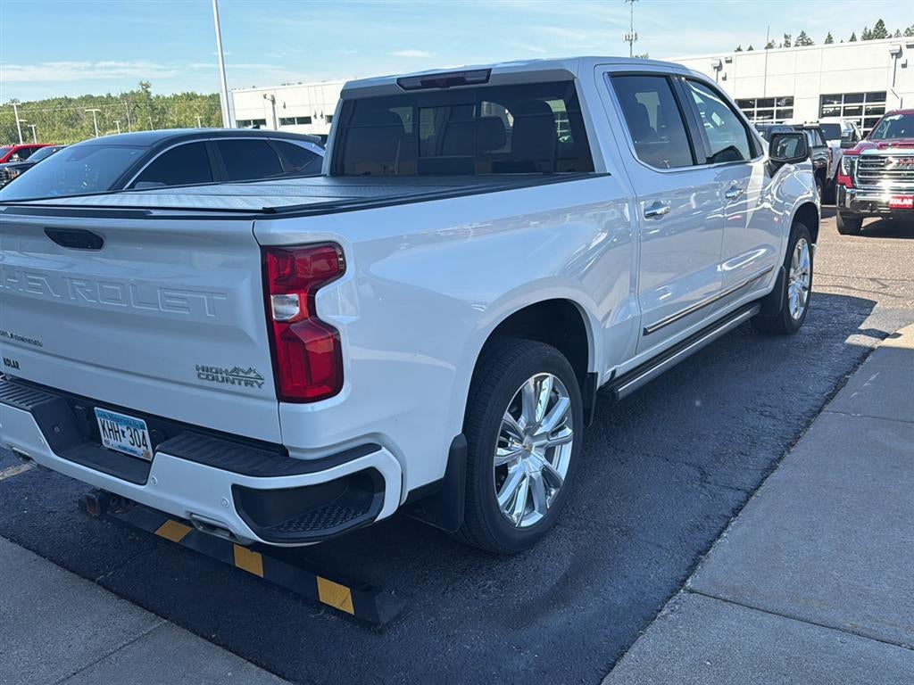 2022 Chevrolet Silverado 1500 High Country