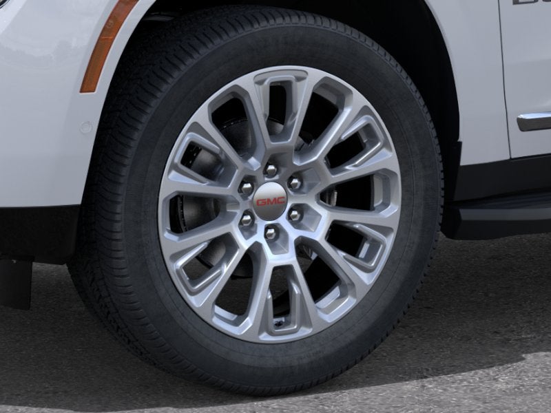 2026 GMC Yukon Denali - Photo 9