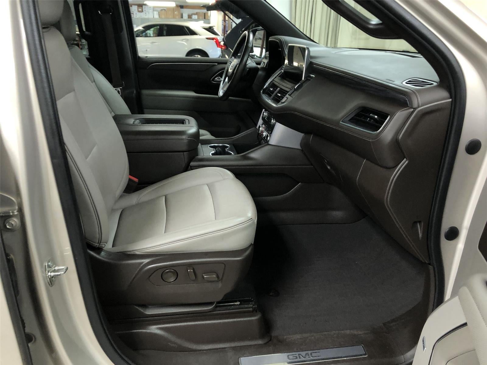 2022 GMC Yukon XL SLT