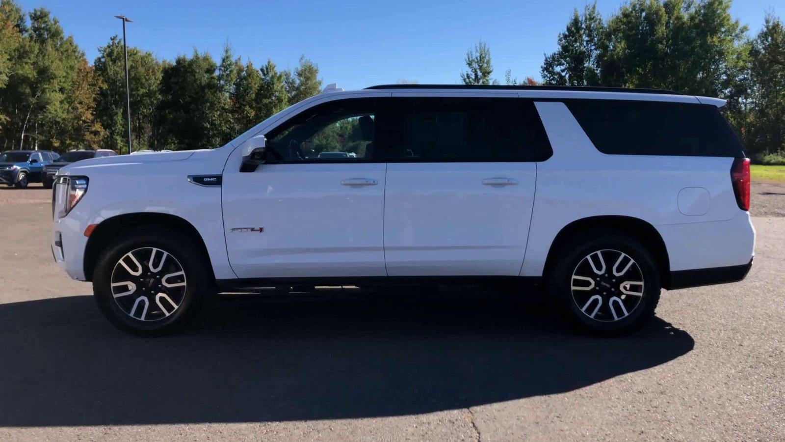 2021 GMC Yukon XL AT4