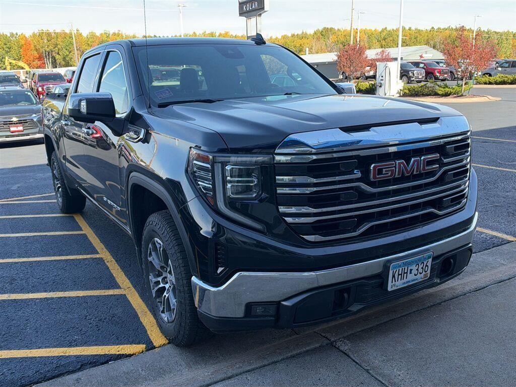 Used 2023 GMC Sierra 1500 SLT with VIN 1GTUUDED3PZ127405 for sale in Hermantown, Minnesota
