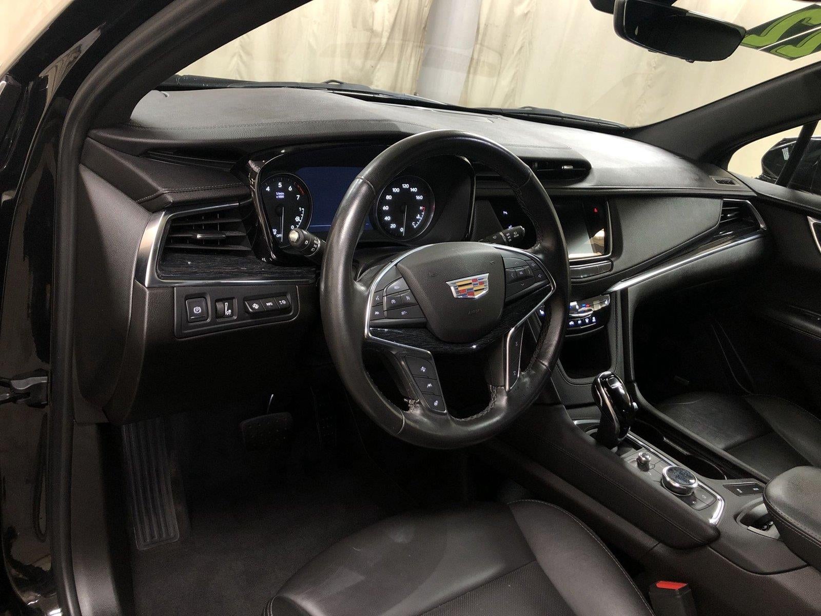 2022 Cadillac XT5 Premium Luxury