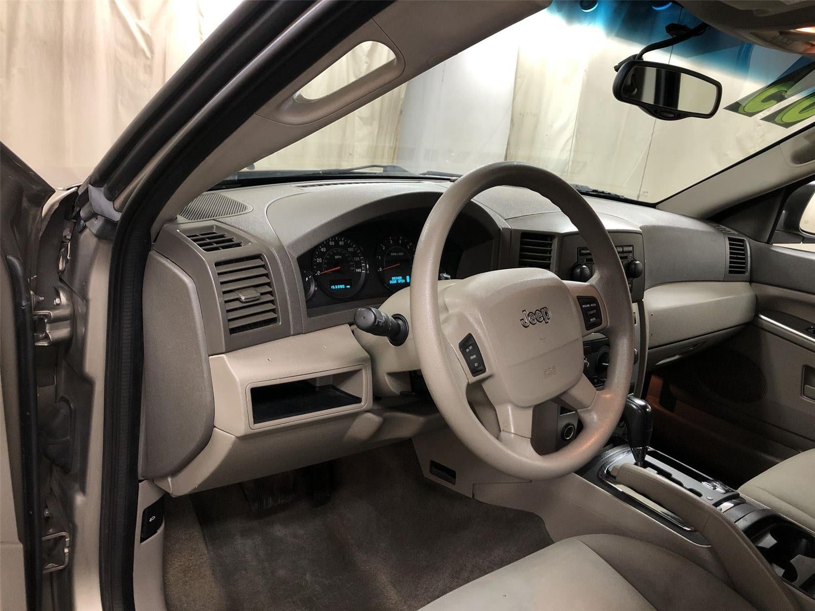 2005 Jeep Grand Cherokee Laredo