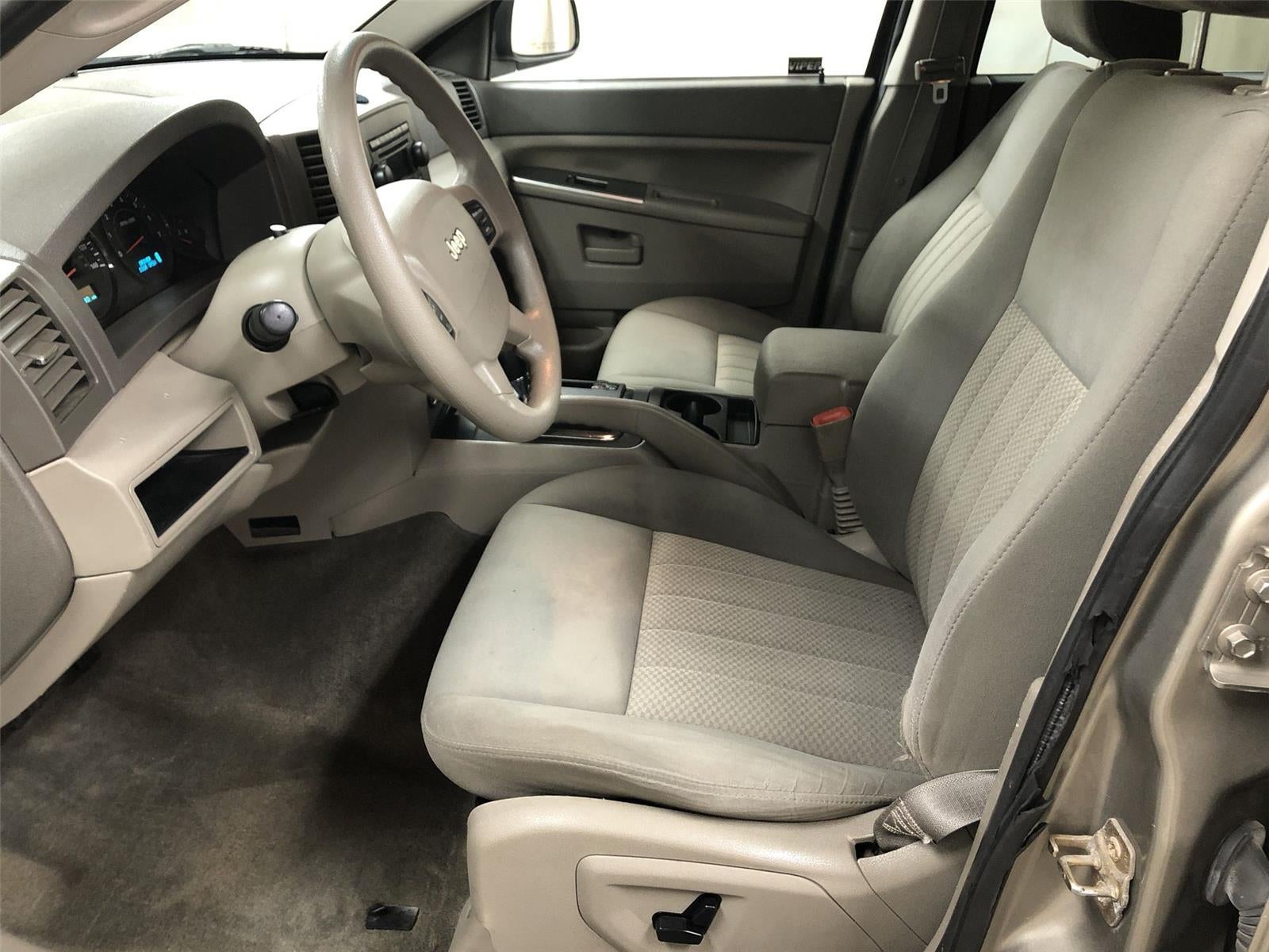 2005 Jeep Grand Cherokee Laredo