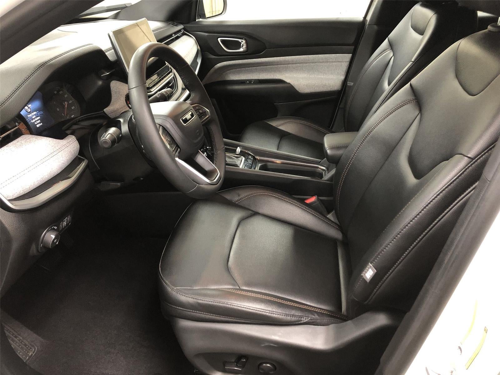 2024 Jeep Compass Latitude Lux FWD