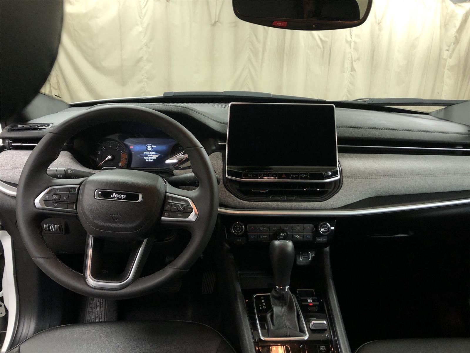 2024 Jeep Compass Latitude Lux FWD