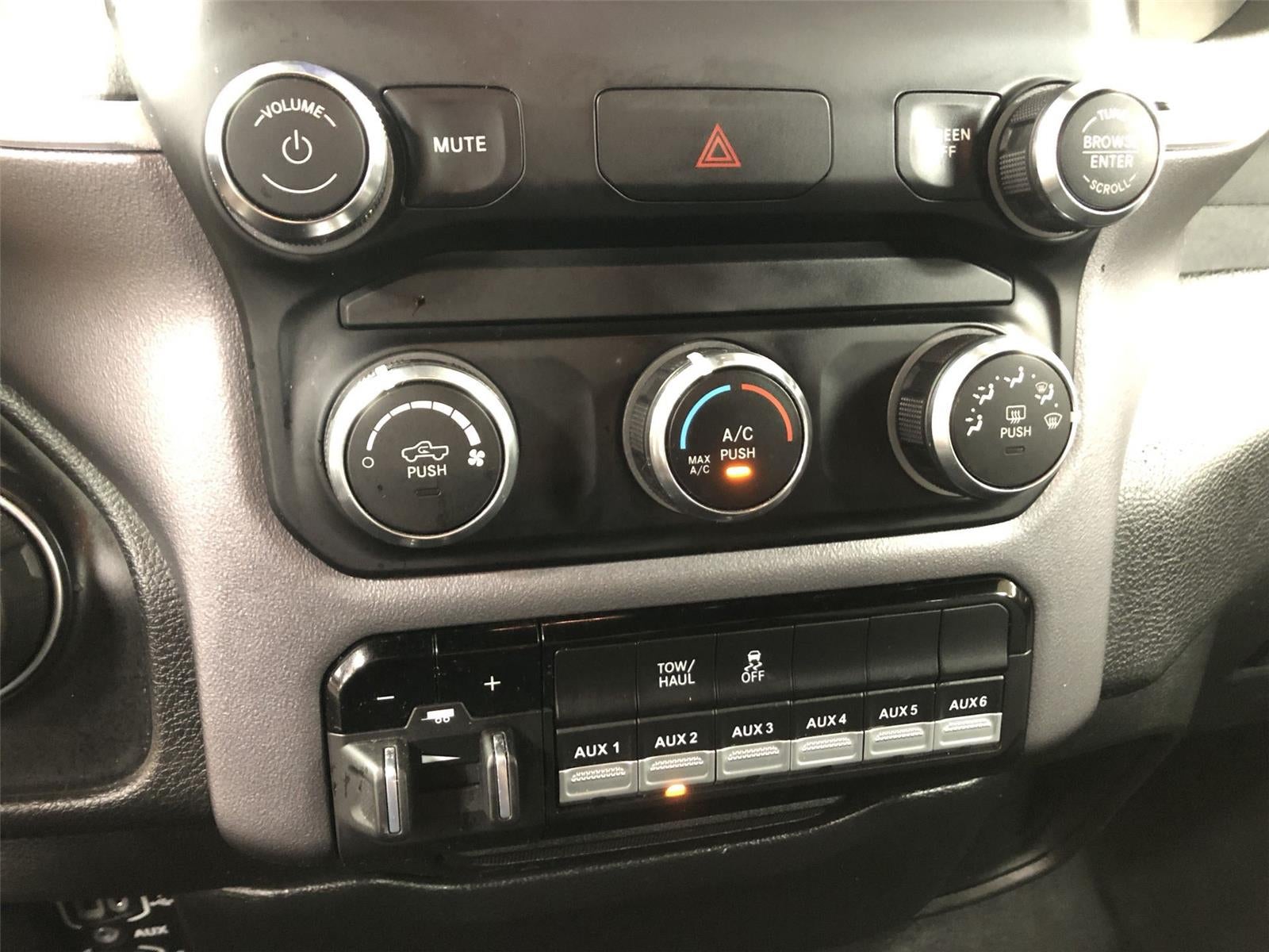 2022 RAM 2500 Big Horn Crew Cab 4x4 6'4" Box