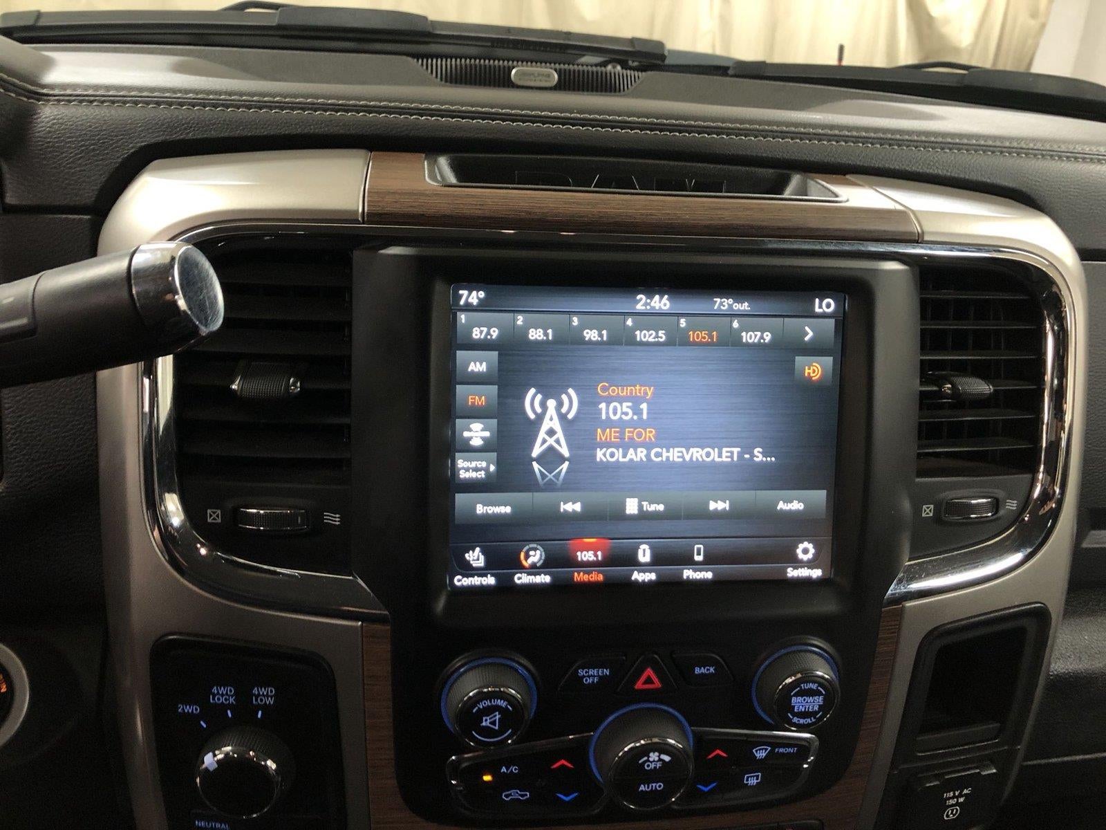 2018 RAM 2500 Laramie Crew Cab 4x4 6'4" Box