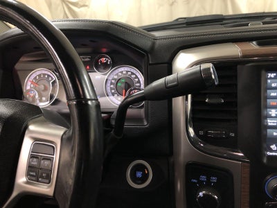 2018 RAM 2500 Laramie Crew Cab 4x4 6'4" Box