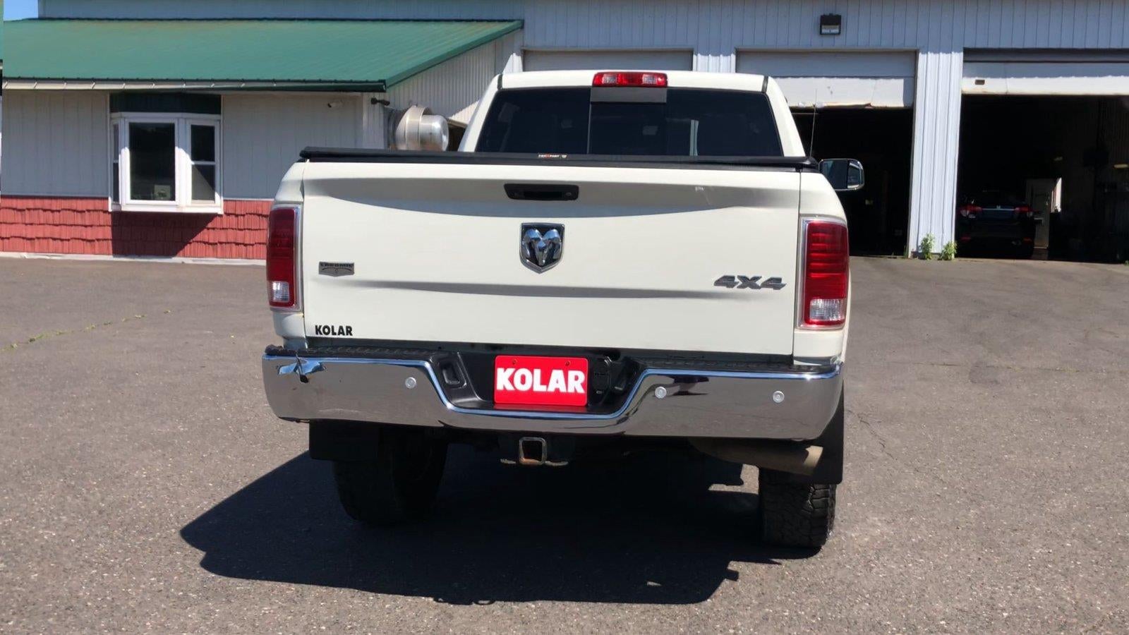 2018 RAM 2500 Laramie Crew Cab 4x4 6'4" Box