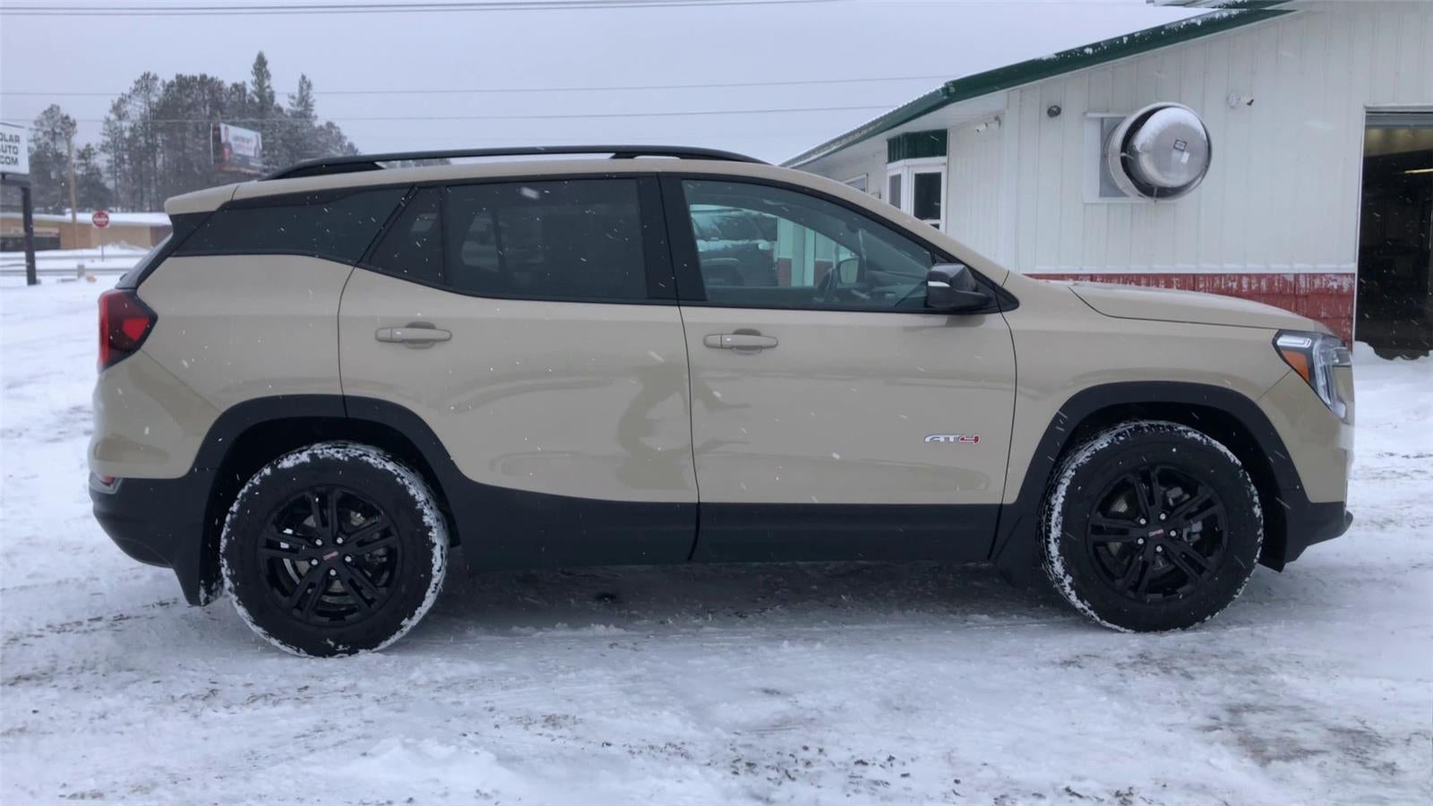 2023 GMC Terrain AT4