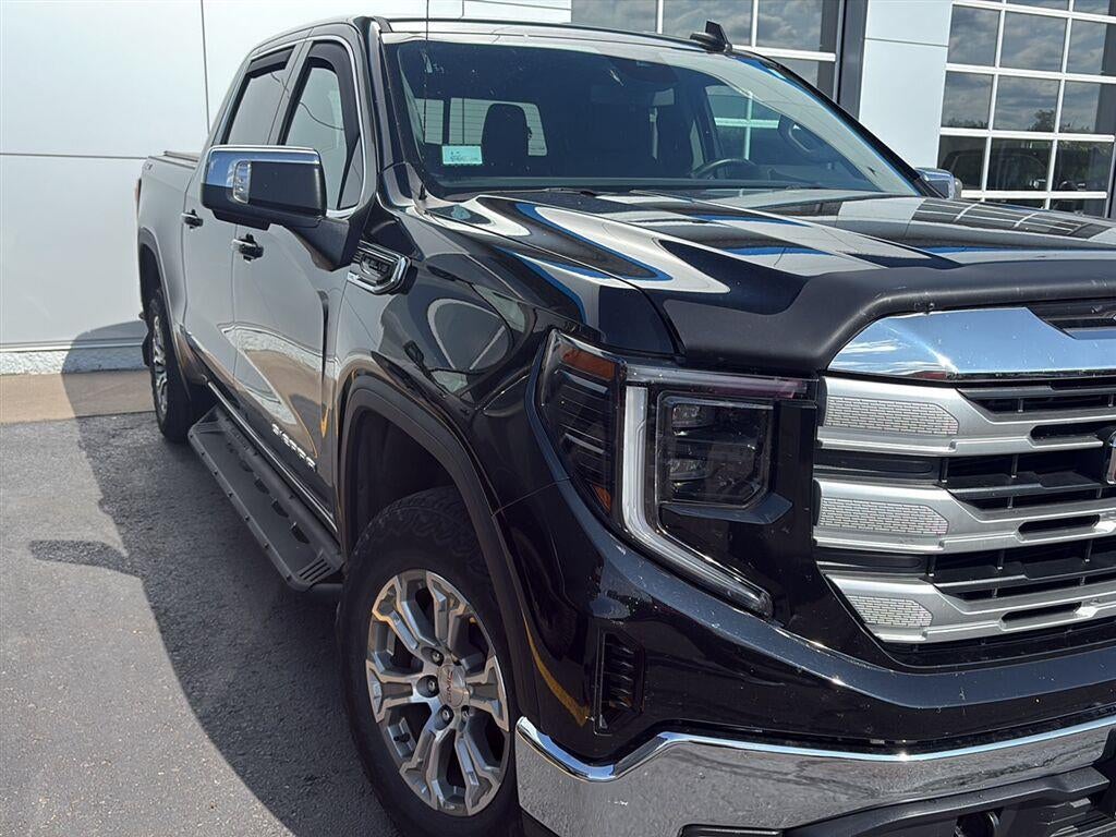 Used 2023 GMC Sierra 1500 SLE with VIN 3GTUUBED1PG354564 for sale in Hermantown, Minnesota