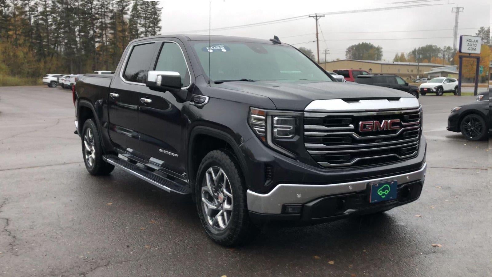 Used 2022 GMC Sierra 1500 SLT with VIN 3GTUUDED6NG543266 for sale in Hermantown, Minnesota