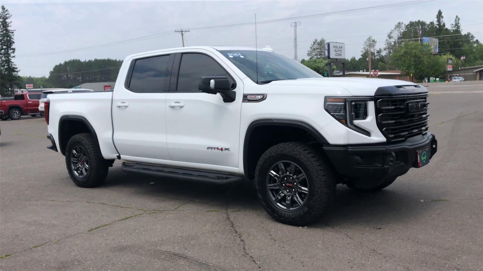 2024 GMC Sierra 1500 AT4X