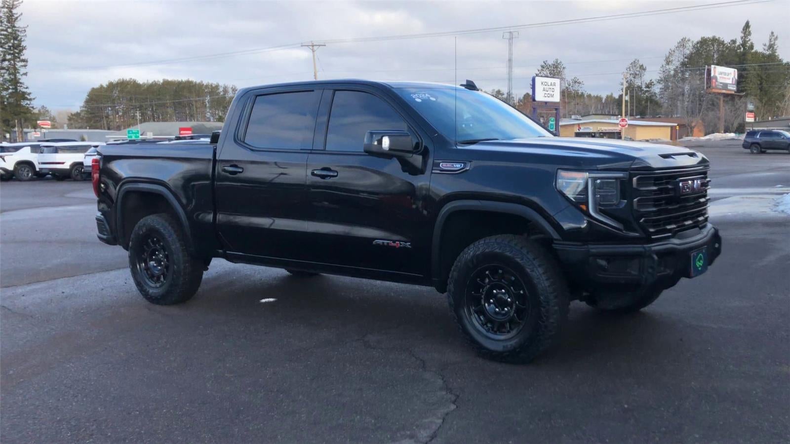 2024 GMC Sierra 1500 AT4X
