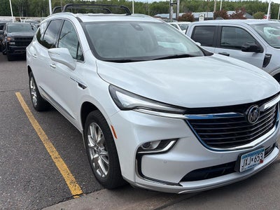 2023 Buick Enclave Essence