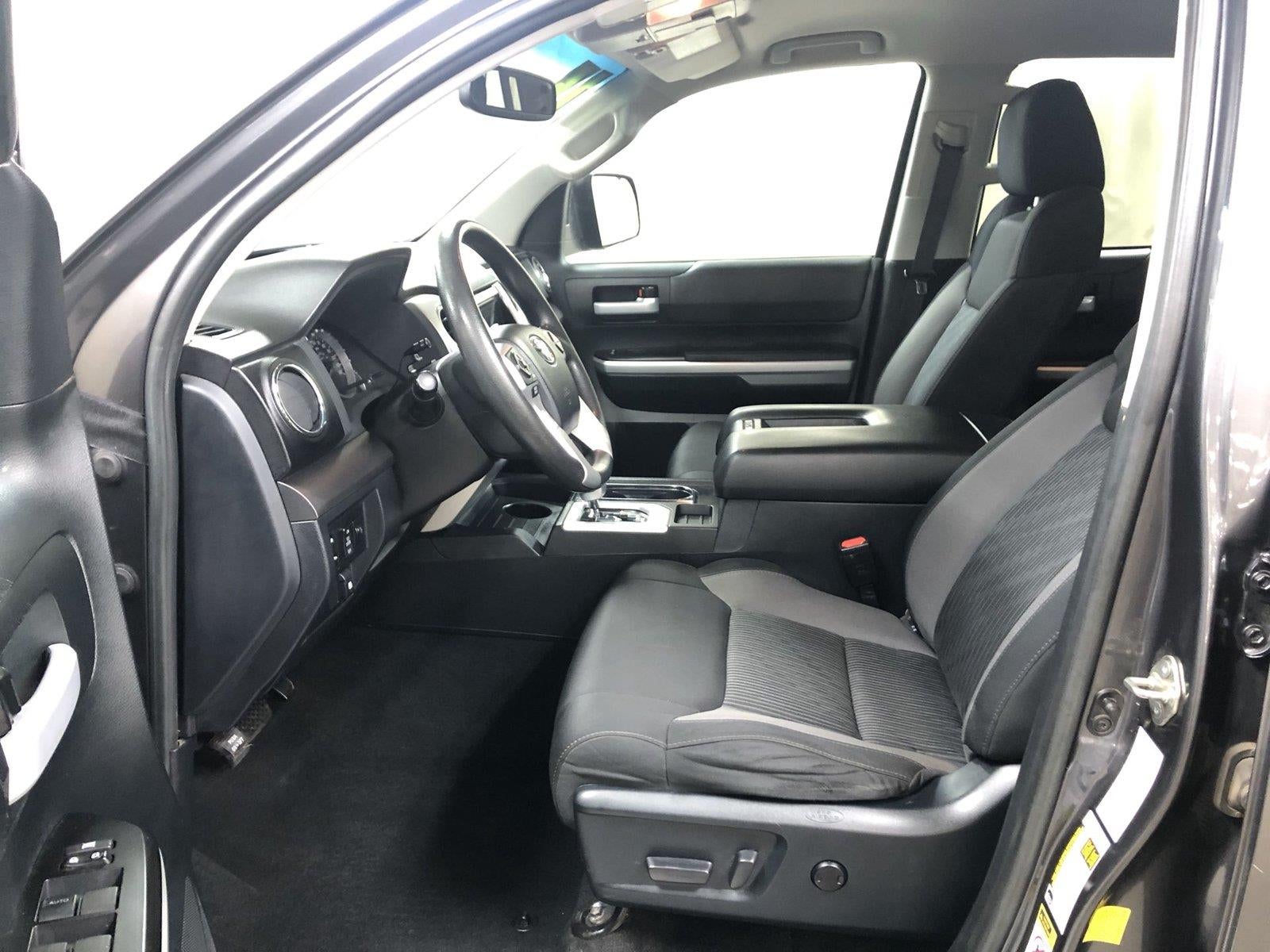 2016 Toyota Tundra SR5 5.7L V8